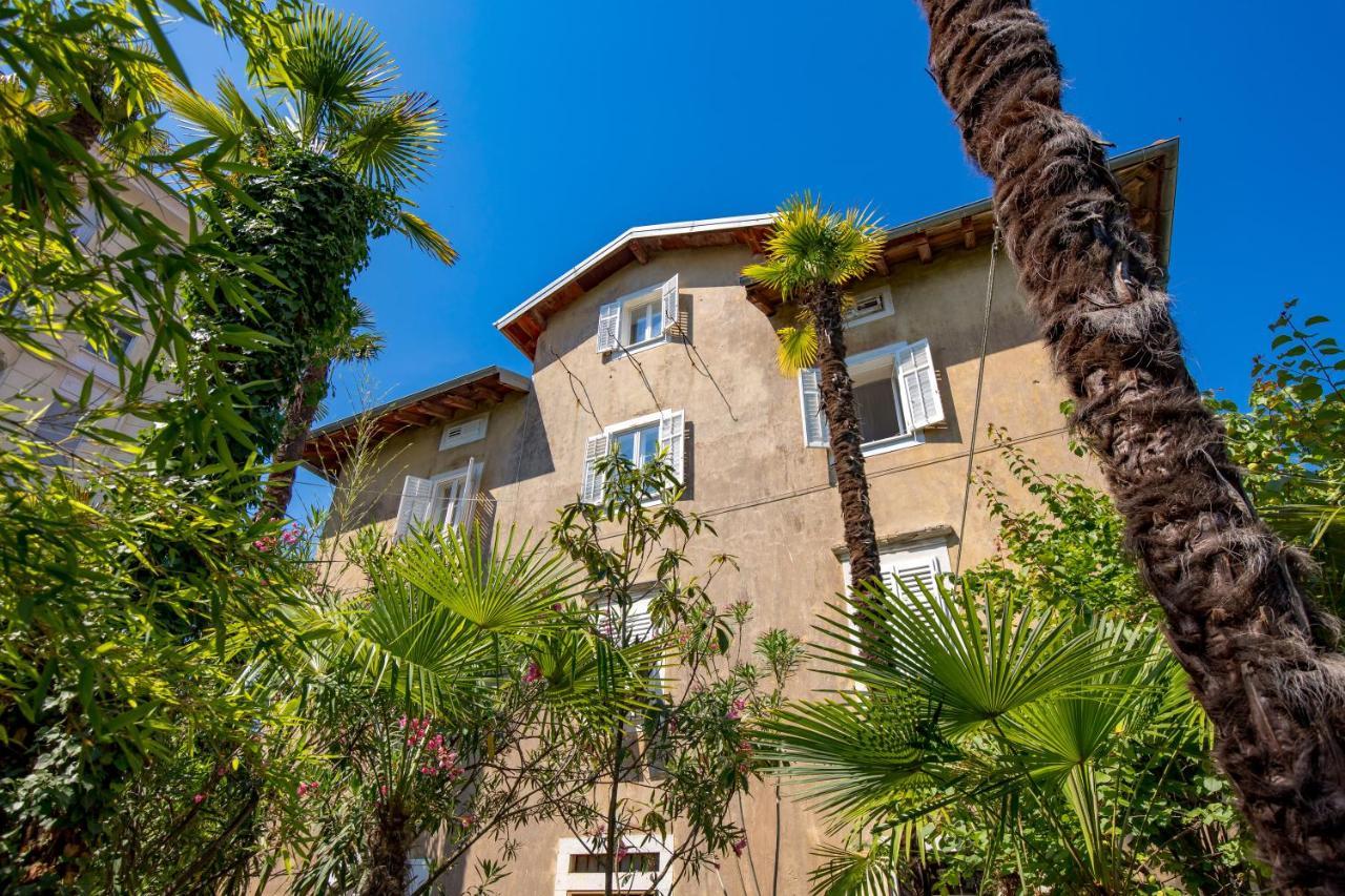 Apartment Palm And Palmino Garden Near Lungo Mare